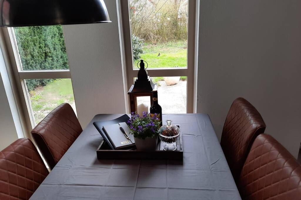 Gezellige Vakantiewoning Met Sauna In Ewijk Bij Nijmegen - Recreational Only No Workers Exterior photo